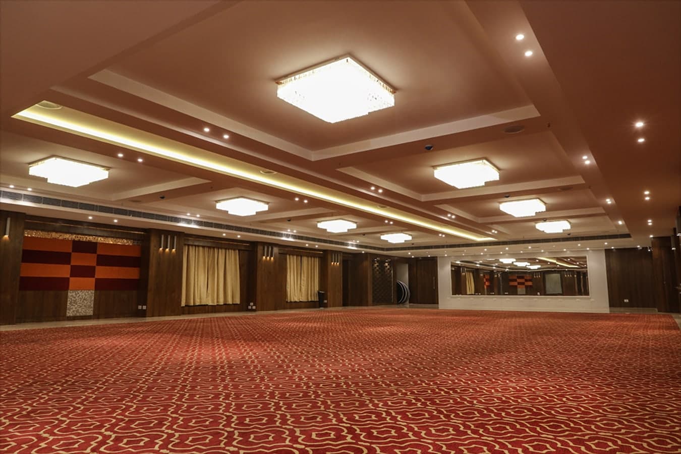 Maharaja, the pillarless banquet hall